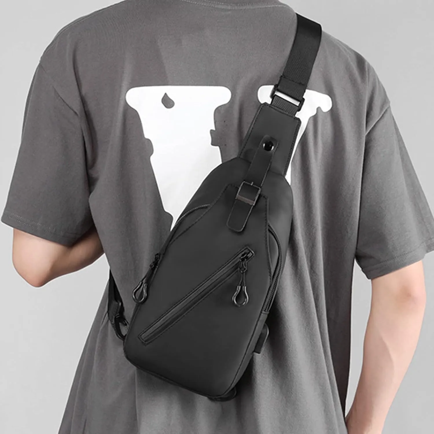 Crossbody Waterproof Trendy Bag for Men Women Cell Phone Chest Bags for Travel Work Gym Water Proof Bag(Black)