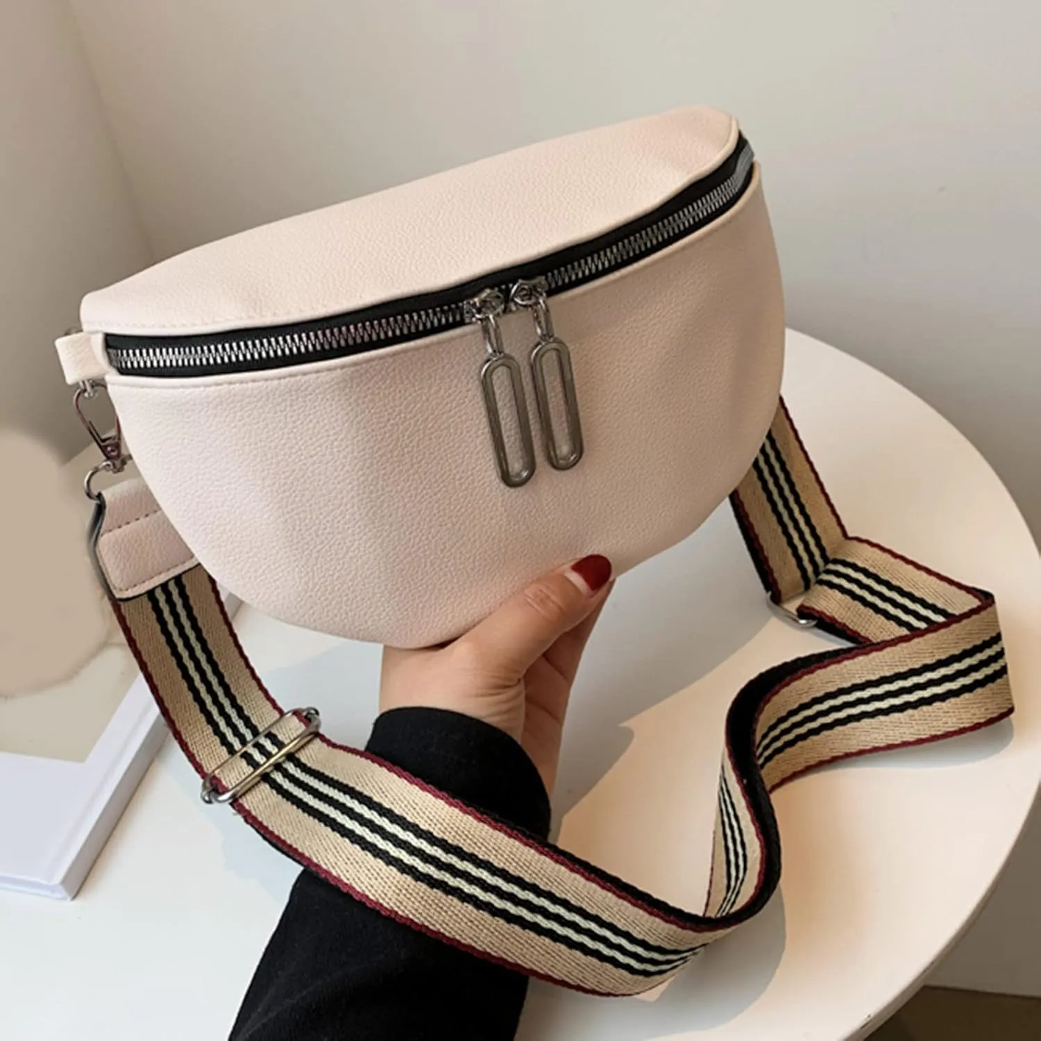 Messenger Bag Boys Women Messenger Bags Fashion Trend Chest Bags Simple Design Solid Color Portable (White, One Size)