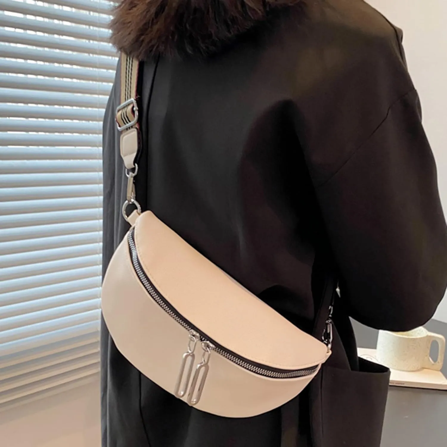 Messenger Bag Boys Women Messenger Bags Fashion Trend Chest Bags Simple Design Solid Color Portable (White, One Size)