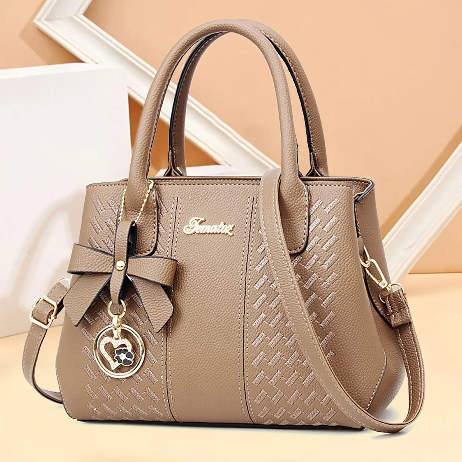 Purses for Women Classic European And Fashion Middle Mother Handbag