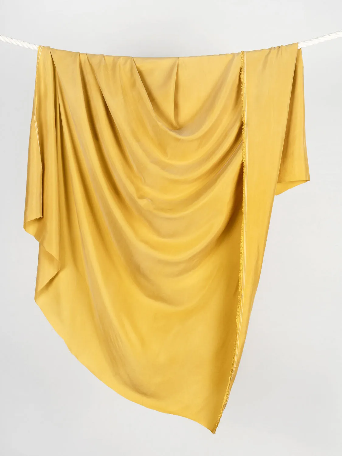 Sandwashed Cupro - Gold - Swatch