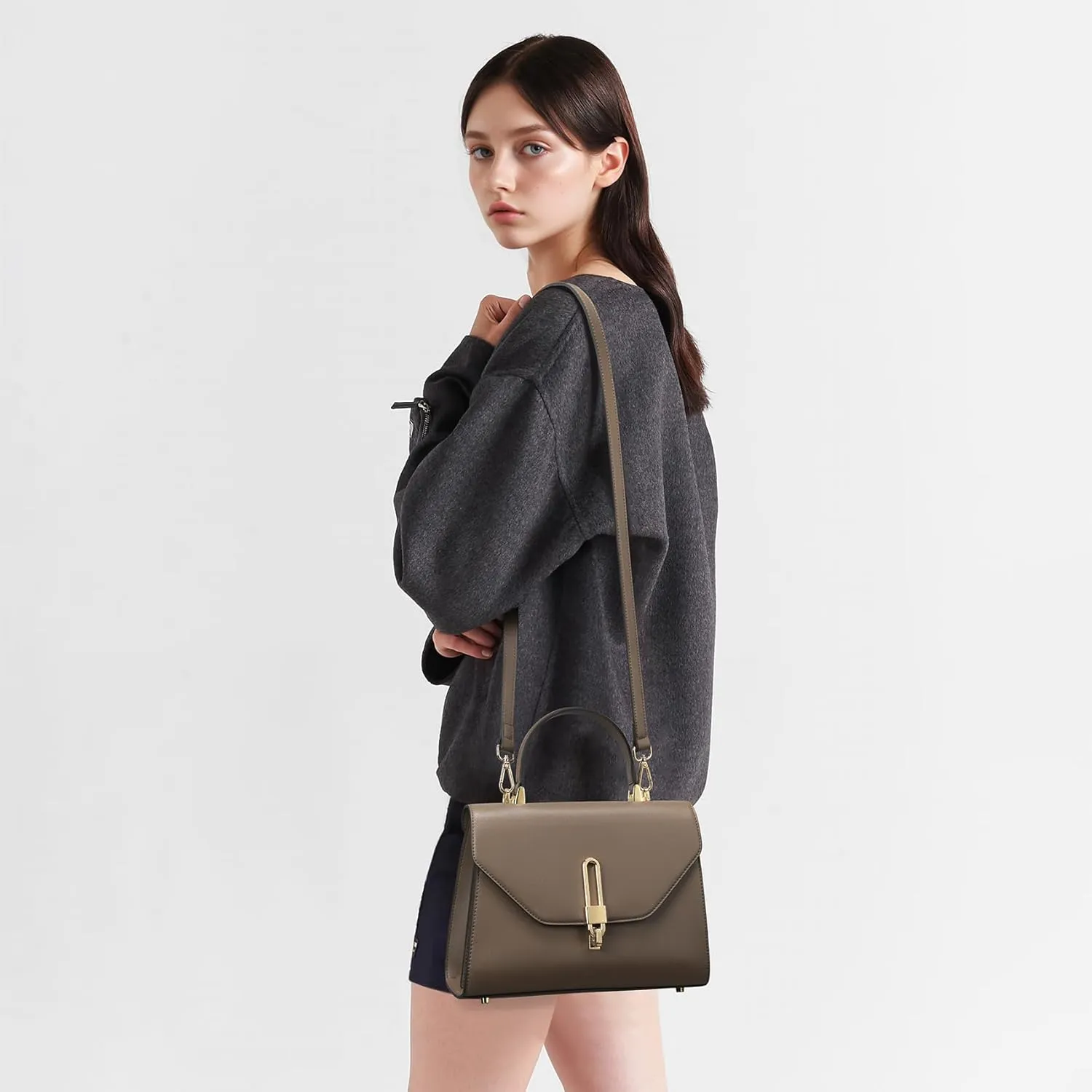 Top Handle Bag Fashion Leather Satchel Bag for Ladies, Zipper Pocket, MetalLeather tote bag for Women.